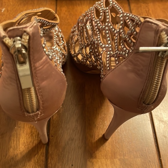 INC CHAMPAGNE SATIN SHOE W CRYSTAL BEADS NEW NEVER WORN - Picture 4 of 10